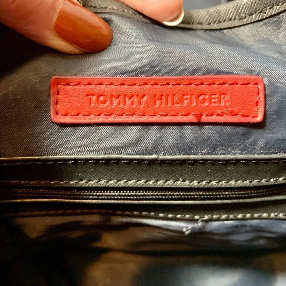 Tommy‎ Hilfiger Black/Tan Initialed Purse